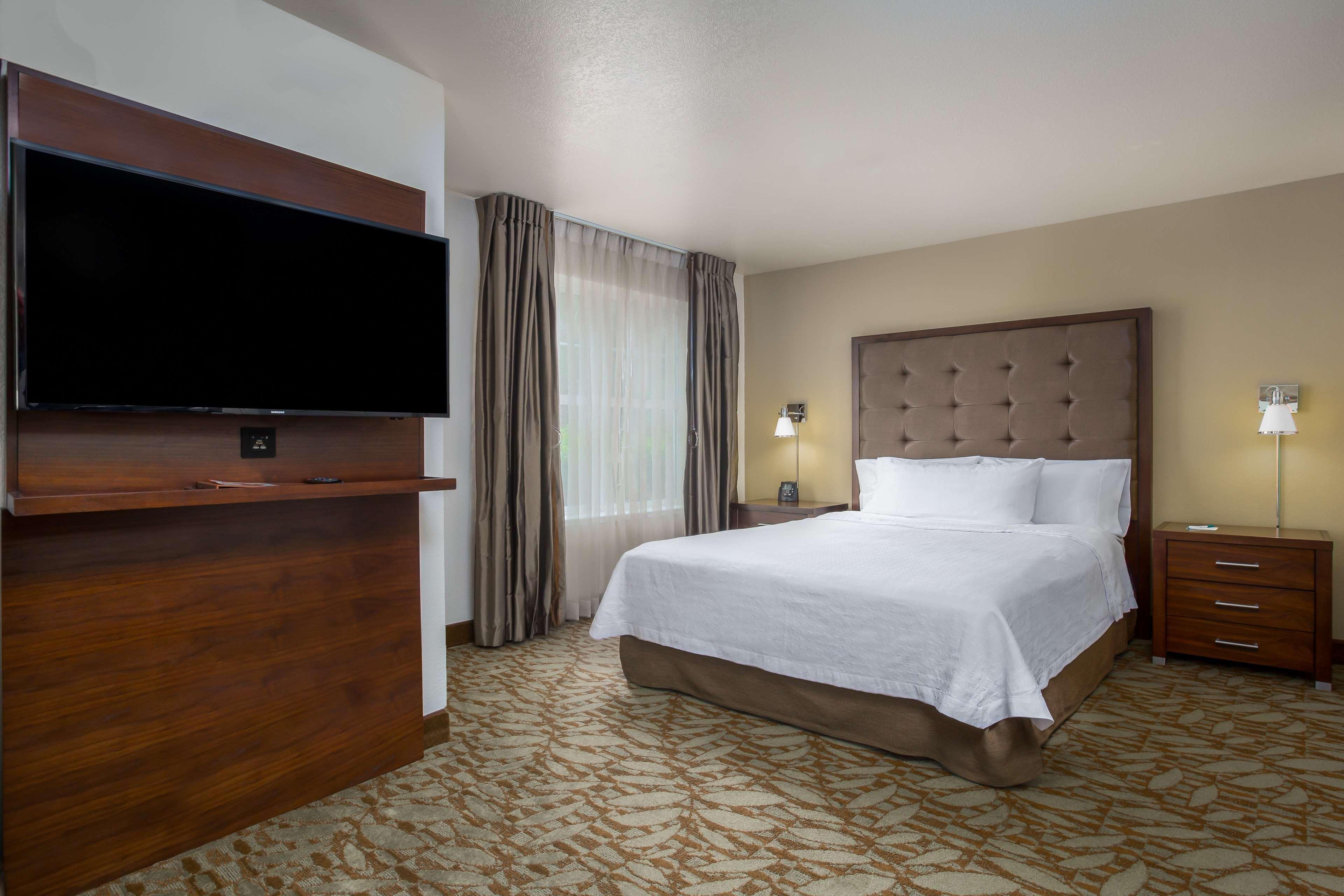 Homewood Suites By Hilton Newark Fremont Exterior photo