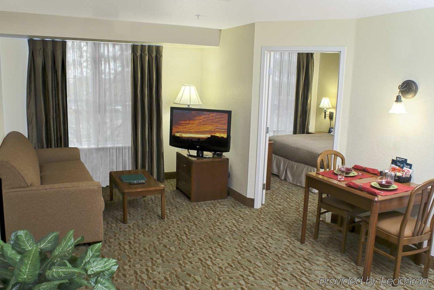 Homewood Suites By Hilton Newark Fremont Room photo
